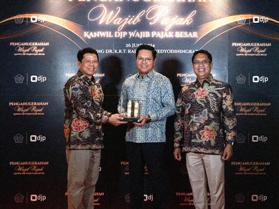 AMMAN Raih Penghargaan KPP Wajib Pajak Besar Satu 2024