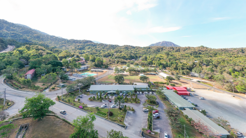 Townsite AMMAN dengan fasilitas yang lengkap bagi karyawan dan keluarga