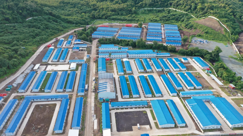 Suasana fasilitas camp pada proyek smelter AMMAN